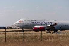 7 Airbus A320 de Vueling y un Boeing 747 en el aeropuerto de Ciudad Real